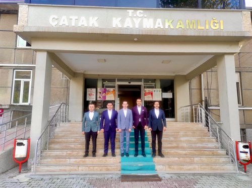 Van Vali Yardımcılarından Kaymakam Sakarya’ya Ziyaret
